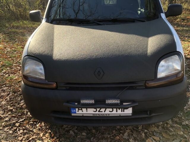 Белый Рено Кенгу Экспресс, объемом двигателя 0 л и пробегом 390 тыс. км за 3600 $, фото 2 на Automoto.ua