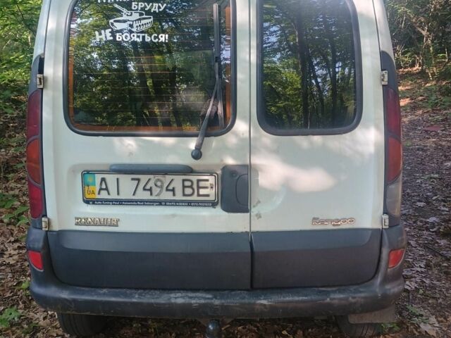 Белый Рено Кенгу Экспресс, объемом двигателя 1.5 л и пробегом 300 тыс. км за 1800 $, фото 2 на Automoto.ua
