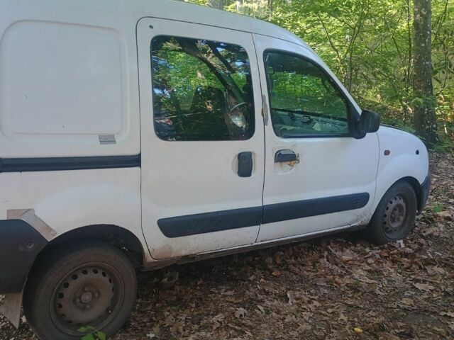 Белый Рено Кенгу Экспресс, объемом двигателя 1.5 л и пробегом 300 тыс. км за 1800 $, фото 1 на Automoto.ua