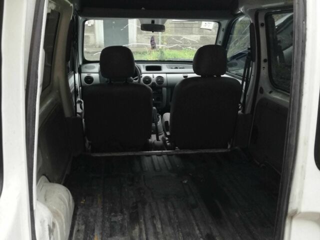 Белый Рено Кенгу Экспресс, объемом двигателя 1.5 л и пробегом 300 тыс. км за 2000 $, фото 5 на Automoto.ua