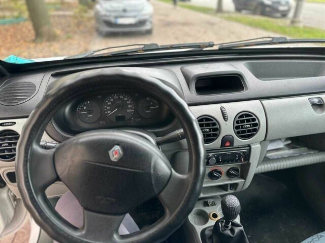 Белый Рено Кенгу Экспресс, объемом двигателя 1.9 л и пробегом 220 тыс. км за 3000 $, фото 8 на Automoto.ua