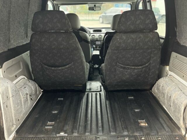 Білий Рено Кєнгу Експресс, об'ємом двигуна 1.5 л та пробігом 260 тис. км за 3100 $, фото 8 на Automoto.ua