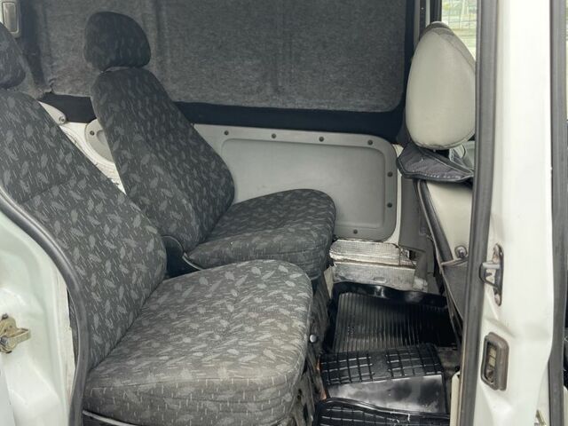 Білий Рено Кєнгу Експресс, об'ємом двигуна 1.5 л та пробігом 260 тис. км за 3100 $, фото 11 на Automoto.ua