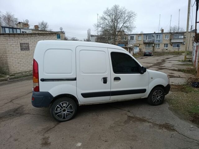 Білий Рено Кєнгу Експресс, об'ємом двигуна 1.4 л та пробігом 300 тис. км за 2200 $, фото 1 на Automoto.ua