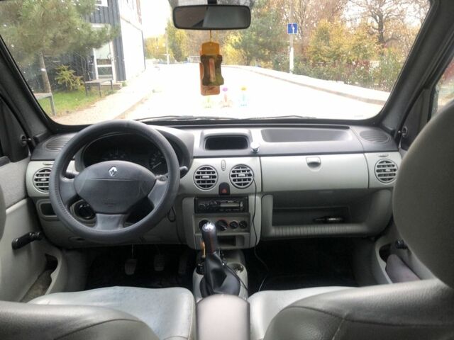 Белый Рено Кенгу Экспресс, объемом двигателя 1.5 л и пробегом 230 тыс. км за 4650 $, фото 8 на Automoto.ua