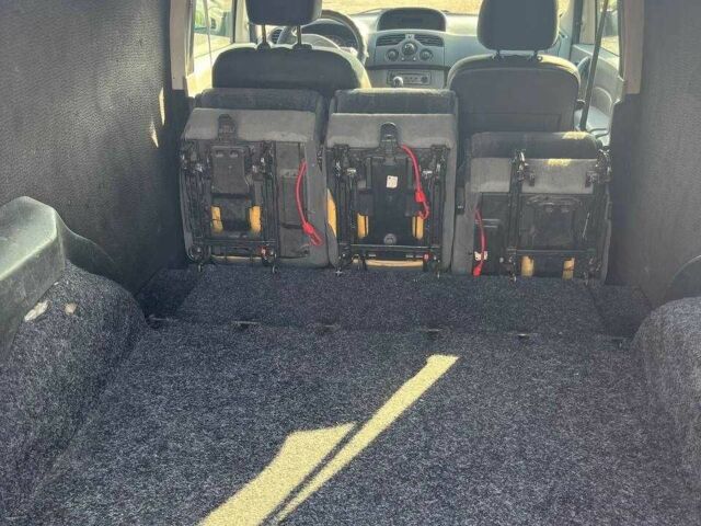 Белый Рено Кенгу Экспресс, объемом двигателя 1.5 л и пробегом 392 тыс. км за 4950 $, фото 14 на Automoto.ua