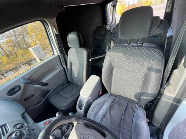 Белый Рено Кенгу Экспресс, объемом двигателя 1.5 л и пробегом 392 тыс. км за 4950 $, фото 17 на Automoto.ua