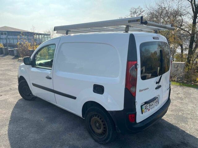 Белый Рено Кенгу Экспресс, объемом двигателя 1.5 л и пробегом 392 тыс. км за 4950 $, фото 2 на Automoto.ua