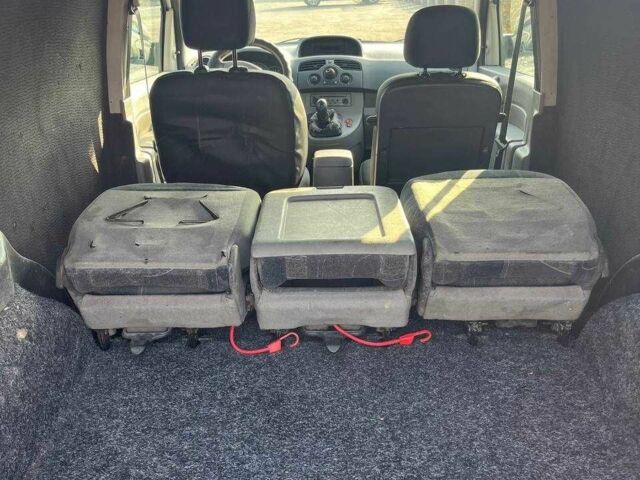 Белый Рено Кенгу Экспресс, объемом двигателя 1.5 л и пробегом 392 тыс. км за 4950 $, фото 15 на Automoto.ua