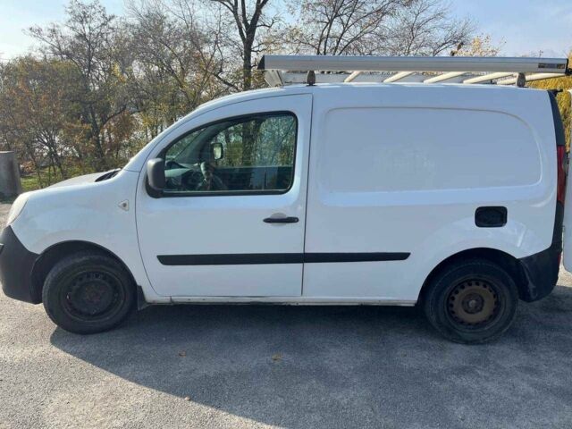 Белый Рено Кенгу Экспресс, объемом двигателя 1.5 л и пробегом 392 тыс. км за 4950 $, фото 5 на Automoto.ua