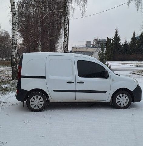 Белый Рено Кенгу Экспресс, объемом двигателя 1.5 л и пробегом 401 тыс. км за 4700 $, фото 6 на Automoto.ua