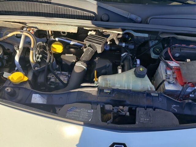 Білий Рено Кєнгу Експресс, об'ємом двигуна 1.5 л та пробігом 284 тис. км за 5000 $, фото 8 на Automoto.ua