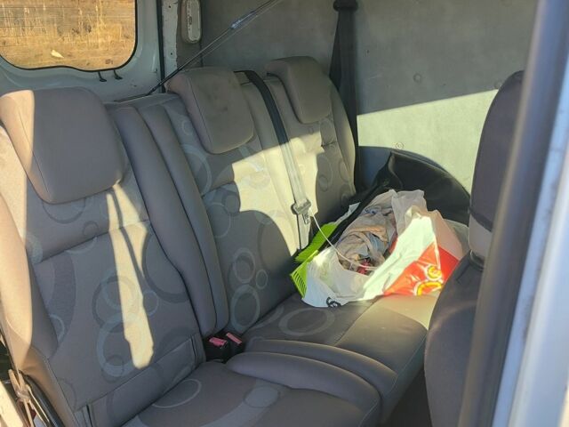 Білий Рено Кєнгу Експресс, об'ємом двигуна 1.5 л та пробігом 284 тис. км за 5000 $, фото 12 на Automoto.ua