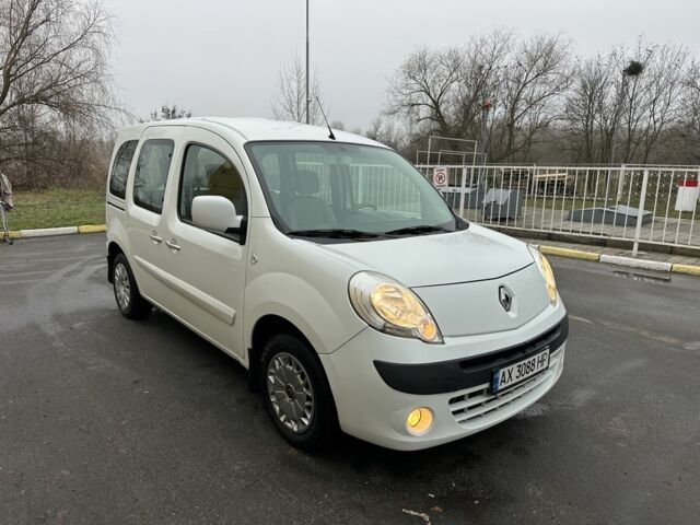 Белый Рено Кенгу Экспресс, объемом двигателя 1.5 л и пробегом 190 тыс. км за 7500 $, фото 8 на Automoto.ua