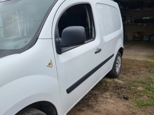 Білий Рено Кєнгу Експресс, об'ємом двигуна 1.5 л та пробігом 380 тис. км за 5300 $, фото 8 на Automoto.ua