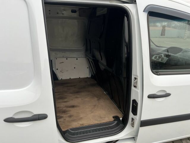 Білий Рено Кєнгу Експресс, об'ємом двигуна 1.5 л та пробігом 262 тис. км за 5750 $, фото 6 на Automoto.ua