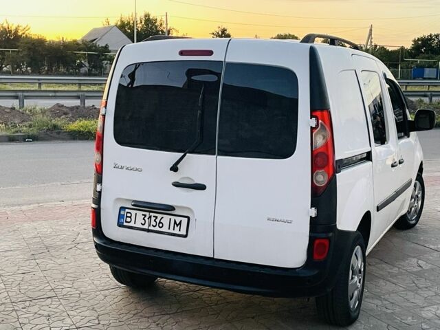 Белый Рено Кенгу Экспресс, объемом двигателя 1.5 л и пробегом 200 тыс. км за 3700 $, фото 5 на Automoto.ua