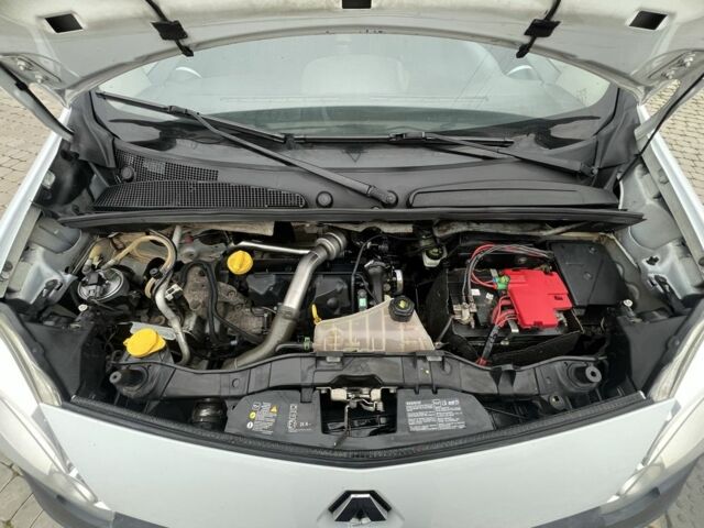 Білий Рено Кєнгу Експресс, об'ємом двигуна 1.5 л та пробігом 262 тис. км за 5750 $, фото 8 на Automoto.ua