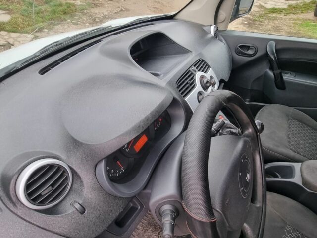 Білий Рено Кєнгу Експресс, об'ємом двигуна 1.5 л та пробігом 380 тис. км за 5300 $, фото 13 на Automoto.ua