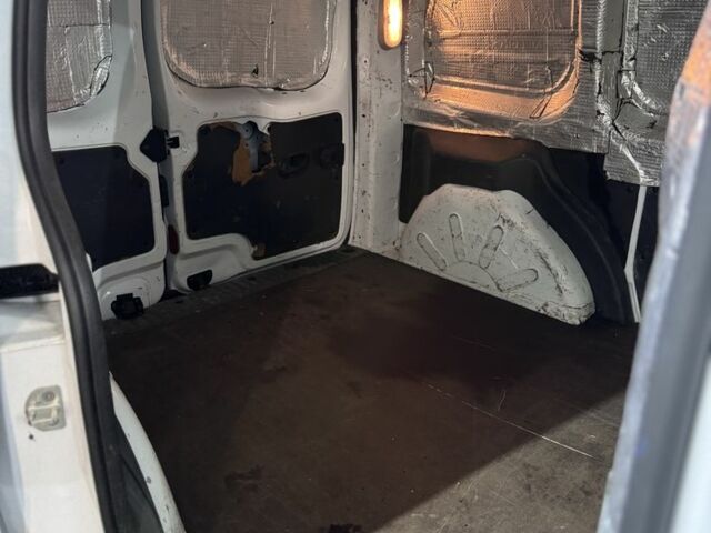 Білий Рено Кєнгу Експресс, об'ємом двигуна 1.5 л та пробігом 273 тис. км за 3999 $, фото 10 на Automoto.ua