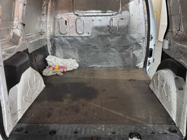 Білий Рено Кєнгу Експресс, об'ємом двигуна 1.5 л та пробігом 273 тис. км за 3999 $, фото 11 на Automoto.ua