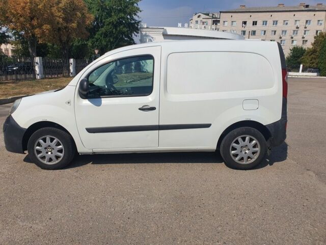 Белый Рено Кенгу Экспресс, объемом двигателя 1.5 л и пробегом 300 тыс. км за 5500 $, фото 10 на Automoto.ua