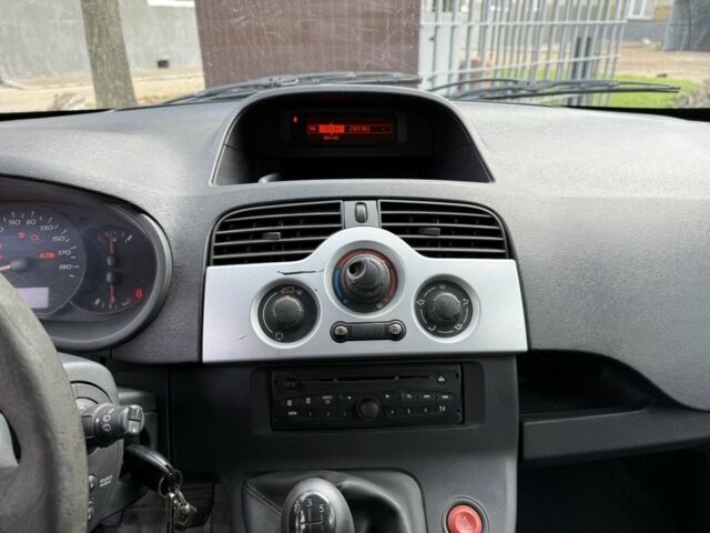 Білий Рено Кєнгу Експресс, об'ємом двигуна 1.5 л та пробігом 370 тис. км за 3500 $, фото 6 на Automoto.ua