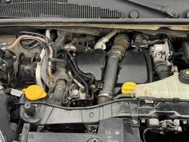 Белый Рено Кенгу Экспресс, объемом двигателя 1.5 л и пробегом 234 тыс. км за 7700 $, фото 5 на Automoto.ua