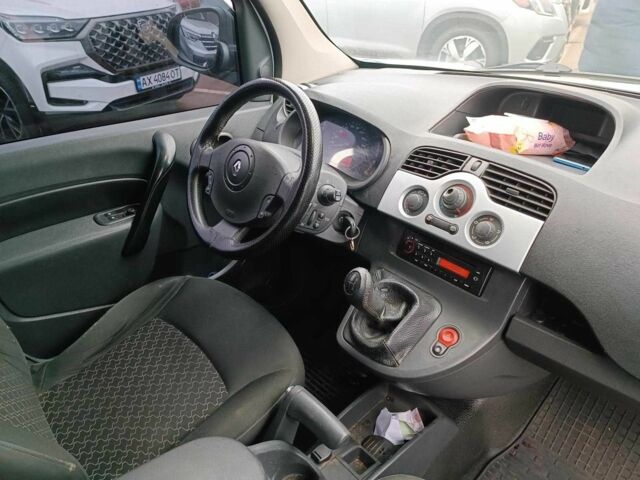 Білий Рено Кєнгу Експресс, об'ємом двигуна 1.5 л та пробігом 330 тис. км за 6490 $, фото 19 на Automoto.ua