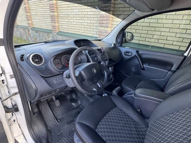 Білий Рено Кєнгу Експресс, об'ємом двигуна 1.5 л та пробігом 282 тис. км за 9300 $, фото 14 на Automoto.ua