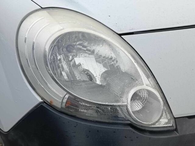 Білий Рено Кєнгу Експресс, об'ємом двигуна 1.5 л та пробігом 330 тис. км за 6490 $, фото 3 на Automoto.ua