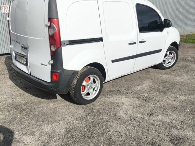 Белый Рено Кенгу Экспресс, объемом двигателя 1.5 л и пробегом 330 тыс. км за 6500 $, фото 4 на Automoto.ua