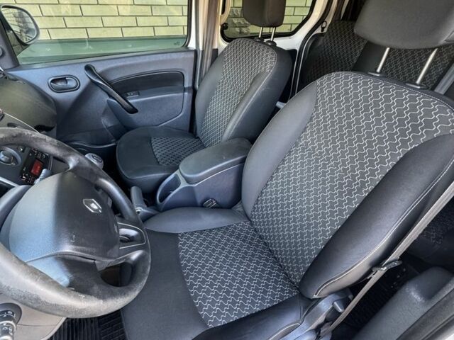 Білий Рено Кєнгу Експресс, об'ємом двигуна 1.5 л та пробігом 282 тис. км за 9300 $, фото 12 на Automoto.ua