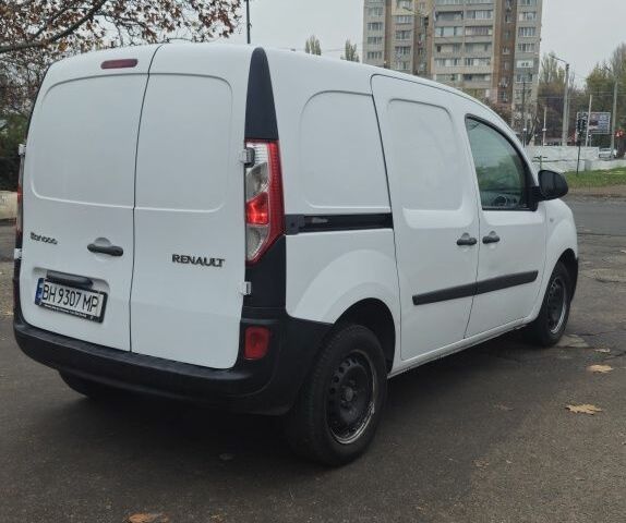 Белый Рено Кенгу Экспресс, объемом двигателя 1.5 л и пробегом 234 тыс. км за 4999 $, фото 5 на Automoto.ua
