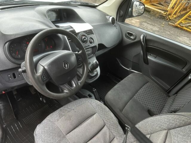 Білий Рено Кєнгу Експресс, об'ємом двигуна 1.5 л та пробігом 433 тис. км за 5000 $, фото 11 на Automoto.ua