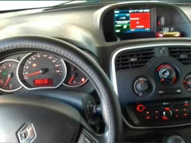 Белый Рено Кенгу Экспресс, объемом двигателя 1.5 л и пробегом 160 тыс. км за 13000 $, фото 5 на Automoto.ua