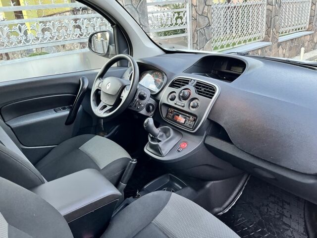 Білий Рено Кєнгу Експресс, об'ємом двигуна 1.5 л та пробігом 220 тис. км за 7600 $, фото 2 на Automoto.ua