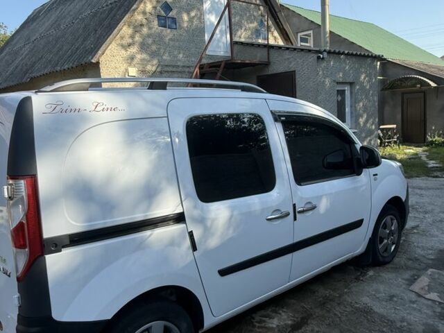 Білий Рено Кєнгу Експресс, об'ємом двигуна 1.5 л та пробігом 82 тис. км за 11800 $, фото 6 на Automoto.ua
