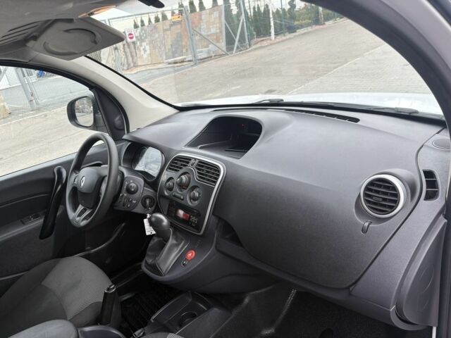 Білий Рено Кєнгу Експресс, об'ємом двигуна 0 л та пробігом 130 тис. км за 8199 $, фото 14 на Automoto.ua