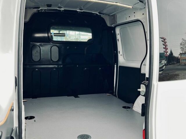 Білий Рено Кєнгу Експресс, об'ємом двигуна 1.5 л та пробігом 164 тис. км за 11400 $, фото 23 на Automoto.ua