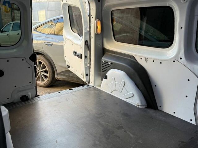 Рено Кенгу Экспресс 2020 в Киеве на Automoto.ua Белый Рено Кенгу Экспресс, объемом двигателя 1.5 л и пробегом 57 тыс. км за 12000 $, фото 7 на Automoto.ua