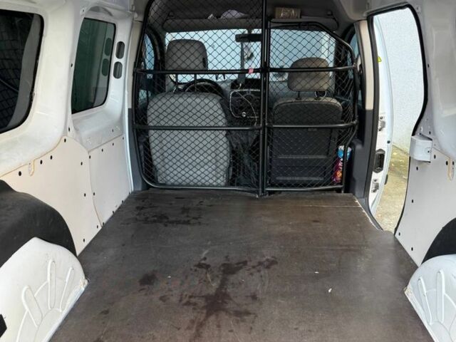 Рено Кенгу Экспресс 2020 в Киеве на Automoto.ua Белый Рено Кенгу Экспресс, объемом двигателя 1.5 л и пробегом 57 тыс. км за 12000 $, фото 6 на Automoto.ua