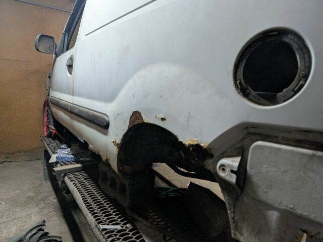 Белый Рено Кенгу Экспресс, объемом двигателя 2 л и пробегом 200 тыс. км за 800 $, фото 4 на Automoto.ua