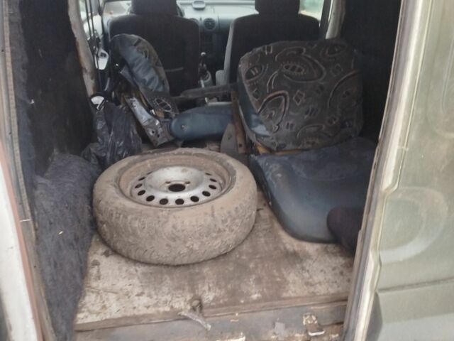 Білий Рено Кєнгу Експресс, об'ємом двигуна 1.9 л та пробігом 320 тис. км за 1300 $, фото 5 на Automoto.ua