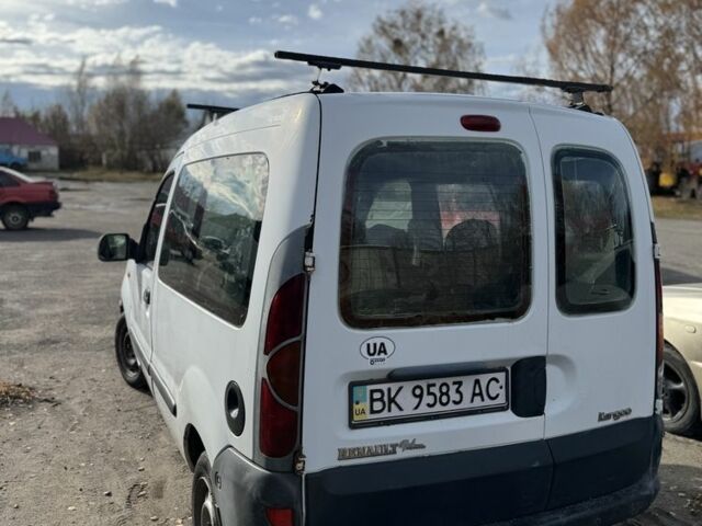 Білий Рено Кєнгу Експресс, об'ємом двигуна 1.4 л та пробігом 300 тис. км за 1500 $, фото 2 на Automoto.ua