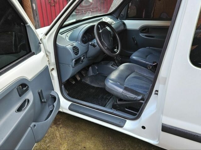 Білий Рено Кєнгу Експресс, об'ємом двигуна 1.9 л та пробігом 333 тис. км за 2500 $, фото 10 на Automoto.ua