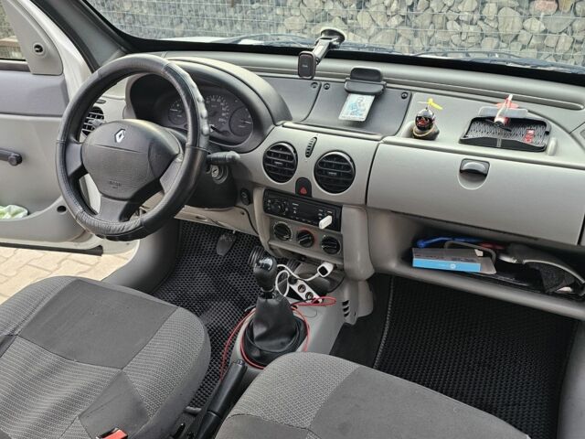 Білий Рено Кєнгу Експресс, об'ємом двигуна 1.4 л та пробігом 295 тис. км за 3050 $, фото 10 на Automoto.ua