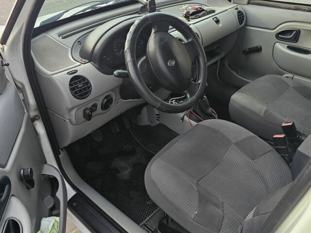 Білий Рено Кєнгу Експресс, об'ємом двигуна 1.4 л та пробігом 295 тис. км за 3050 $, фото 3 на Automoto.ua