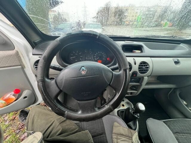 Белый Рено Кенгу Экспресс, объемом двигателя 1.5 л и пробегом 320 тыс. км за 2800 $, фото 4 на Automoto.ua