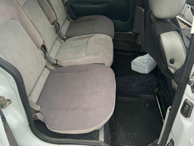 Белый Рено Кенгу Экспресс, объемом двигателя 1.5 л и пробегом 320 тыс. км за 2800 $, фото 5 на Automoto.ua